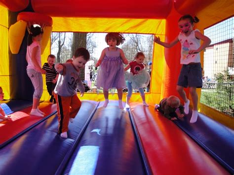 Choosing the Right Bounce House for Your Event: Size, Themes, and More at Bounce Magic